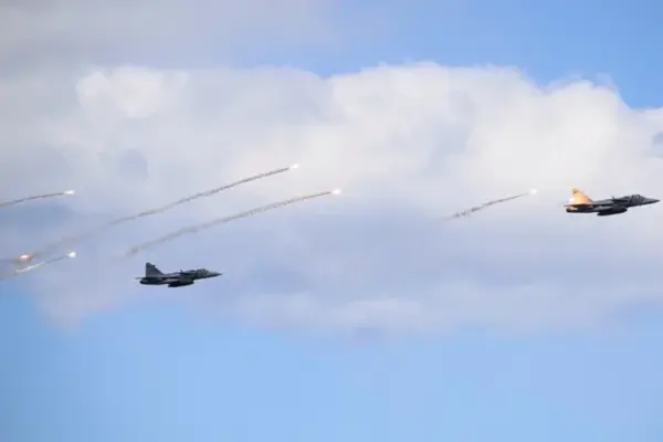 У Швеції біля дому очільника Saab затримали двох росіян із наметом і раціями