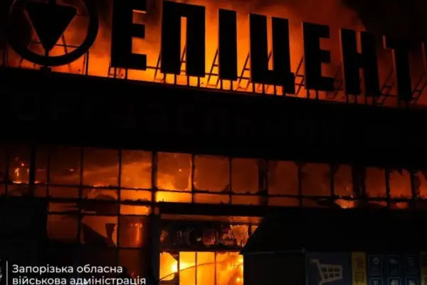 Хронологія нічної атаки на «Епіцентр» у Запоріжжі 12 серпня