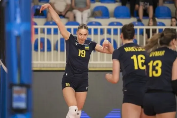 Анна Артишук під час матчу жіночого чемпіонату Європи-2026 проти Австрії