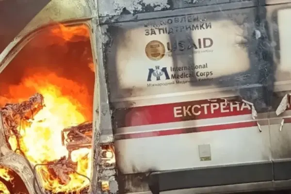 Удар дрона по «швидкій» у Херсоні: пояснення інциденту в Корабельному районі