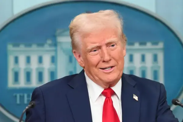 Хронологія заяви Трампа про очікувану мирну угоду України і РФ